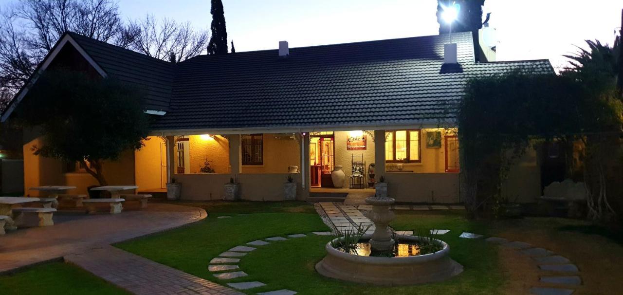 Castello Guesthouse Vryburg Екстер'єр фото