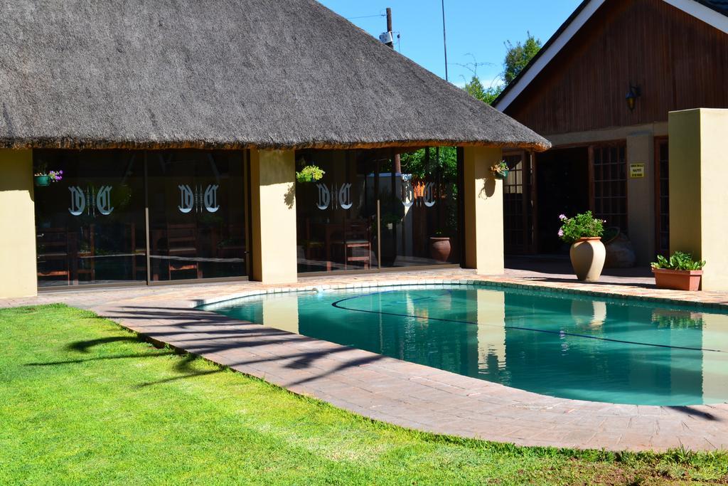 Castello Guesthouse Vryburg Екстер'єр фото